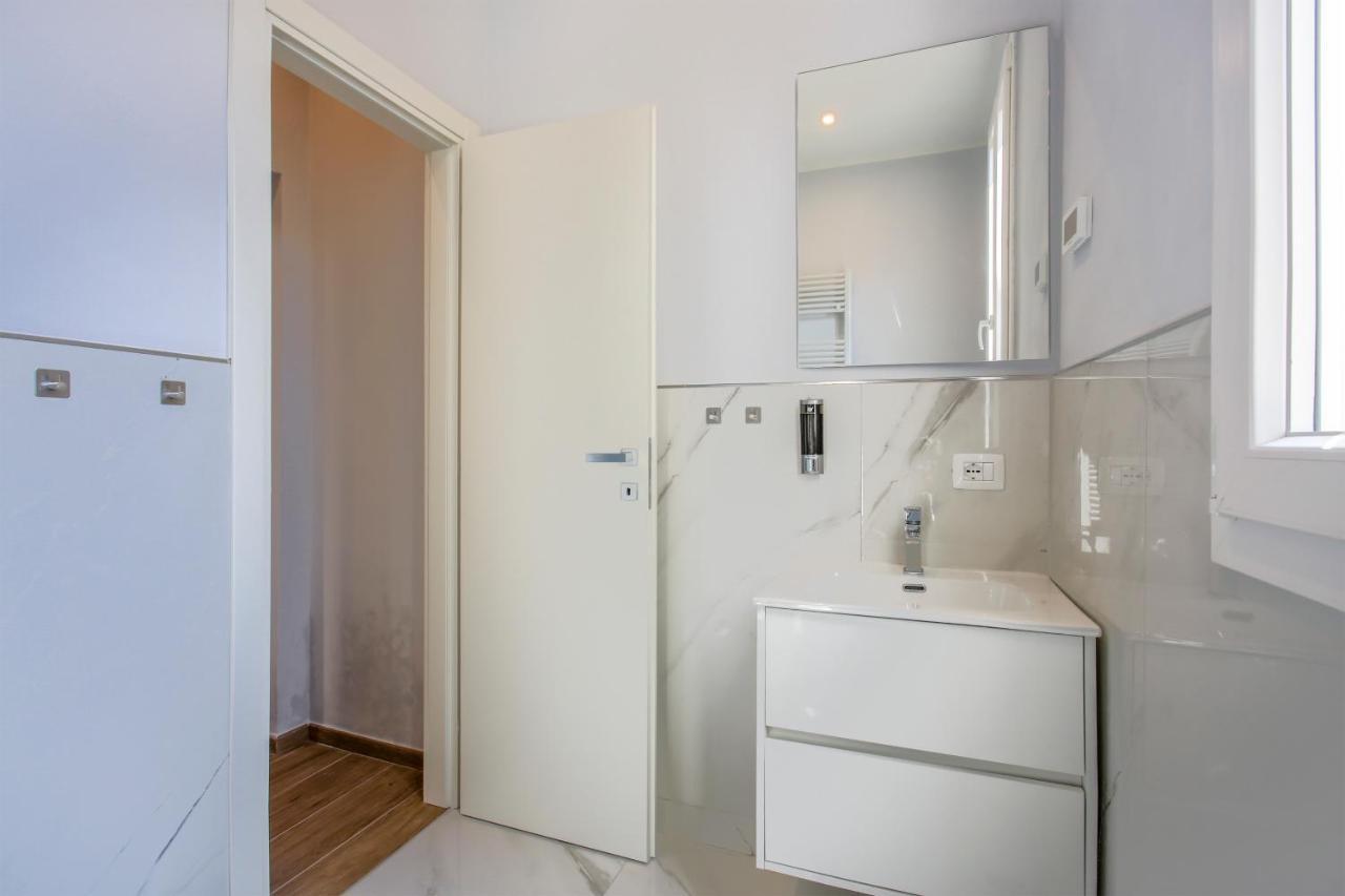 Versilia Mia - Beach At 8Min By Walk! New Rooms! Air Condition! Viareggio Exterior photo